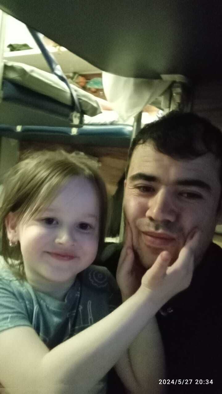  43504963  , 38 ,    