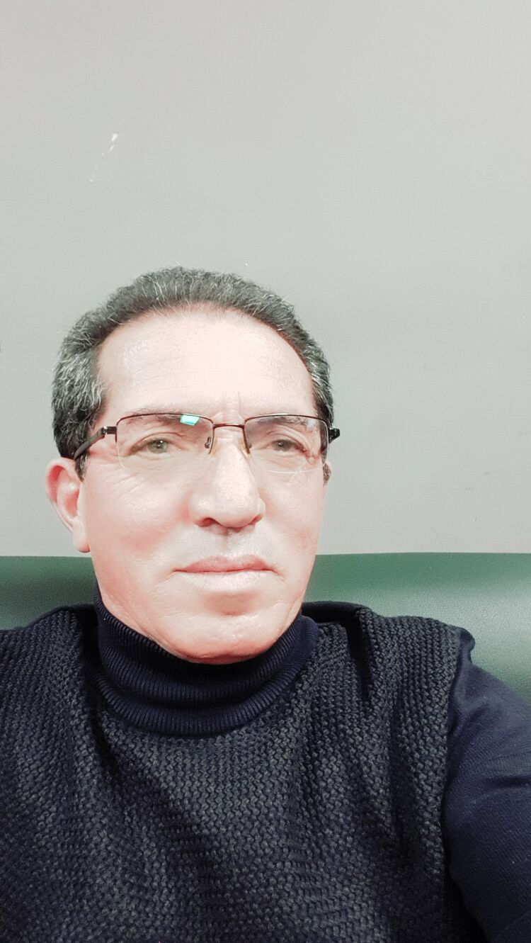  49786703  Suleyman, 46 ,    
