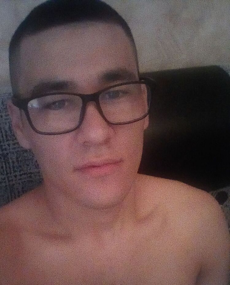 15677703  , 28 ,    