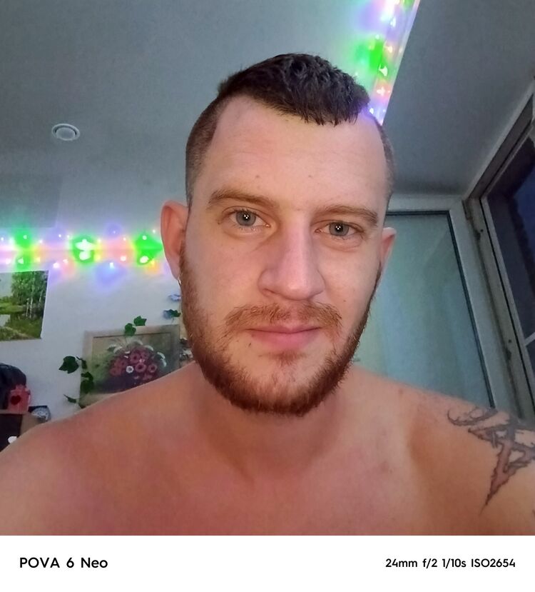  53003733  Slava, 26 ,    
