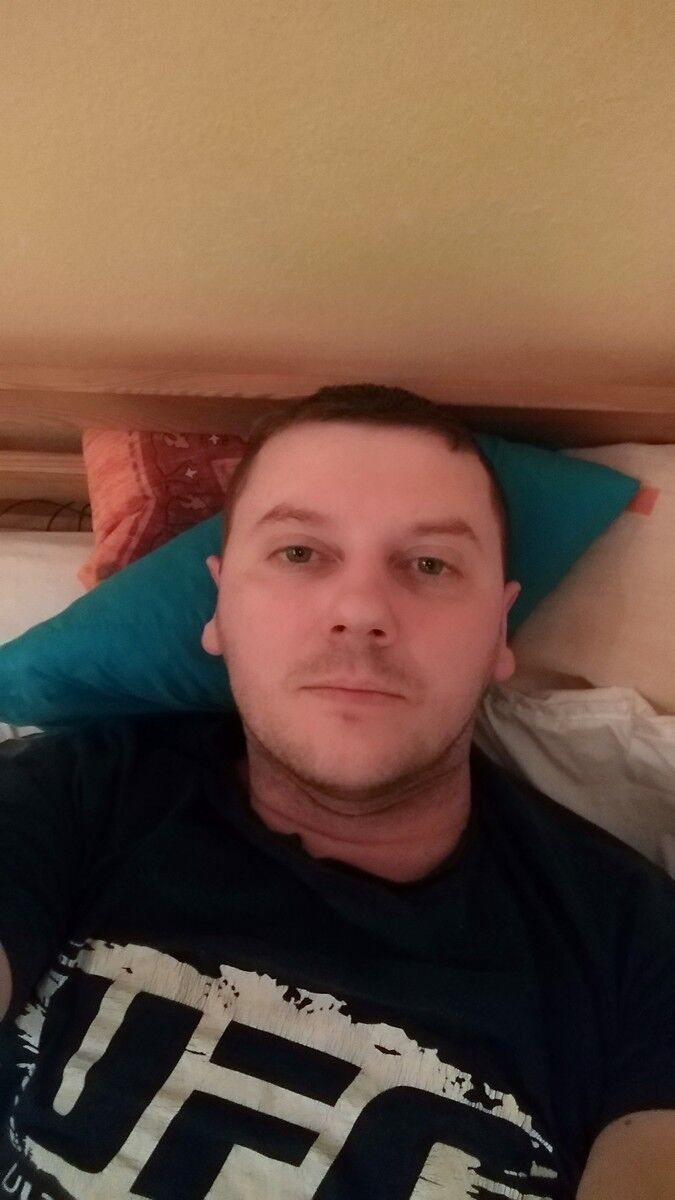  12674833  Andrei, 45 ,    
