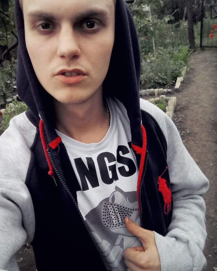  ,   Vlados, 28 ,   ,   , c 