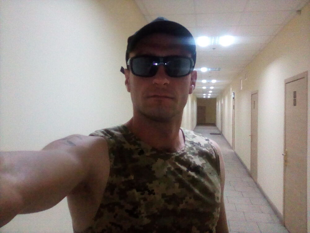  ,   Romantic, 33 ,   ,   , c 