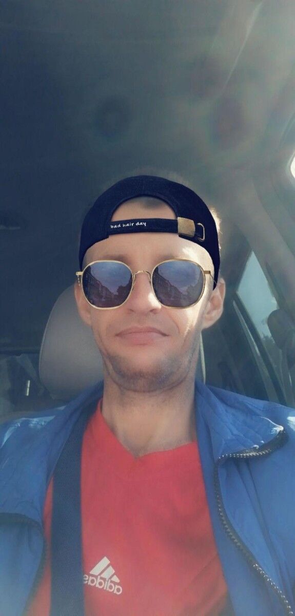 ,   Urij, 47 ,  