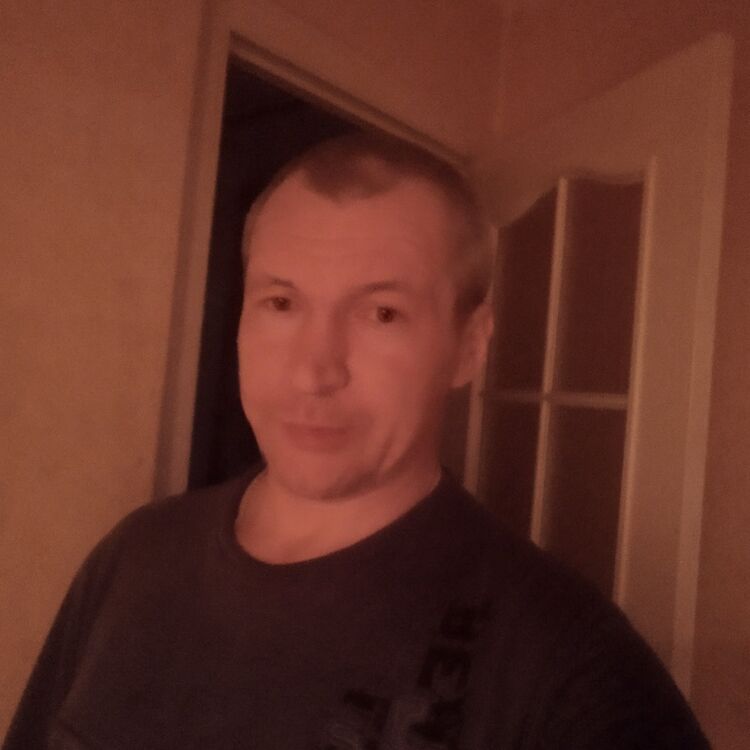  24640823  , 49 ,     