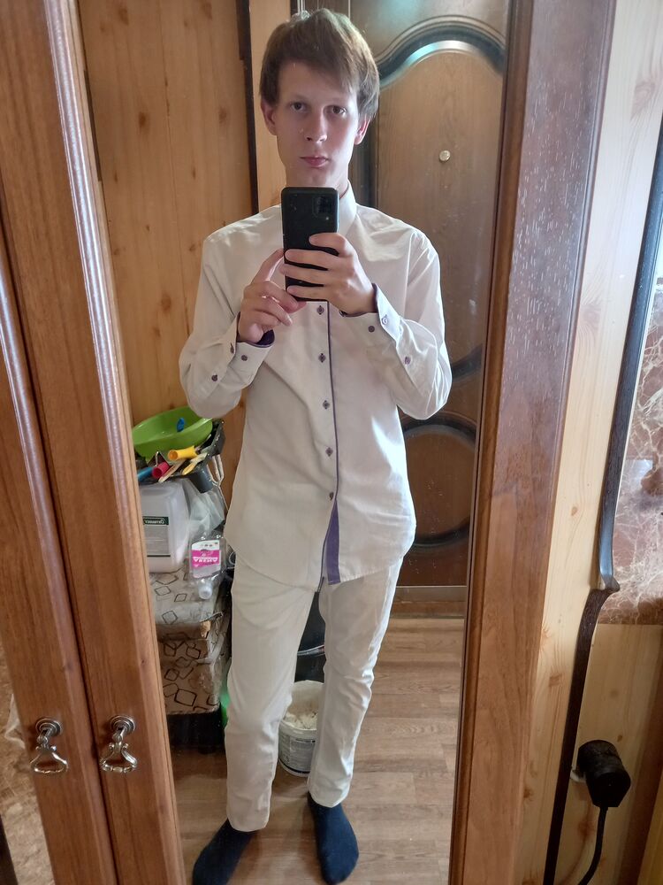  28064313  , 23 ,    