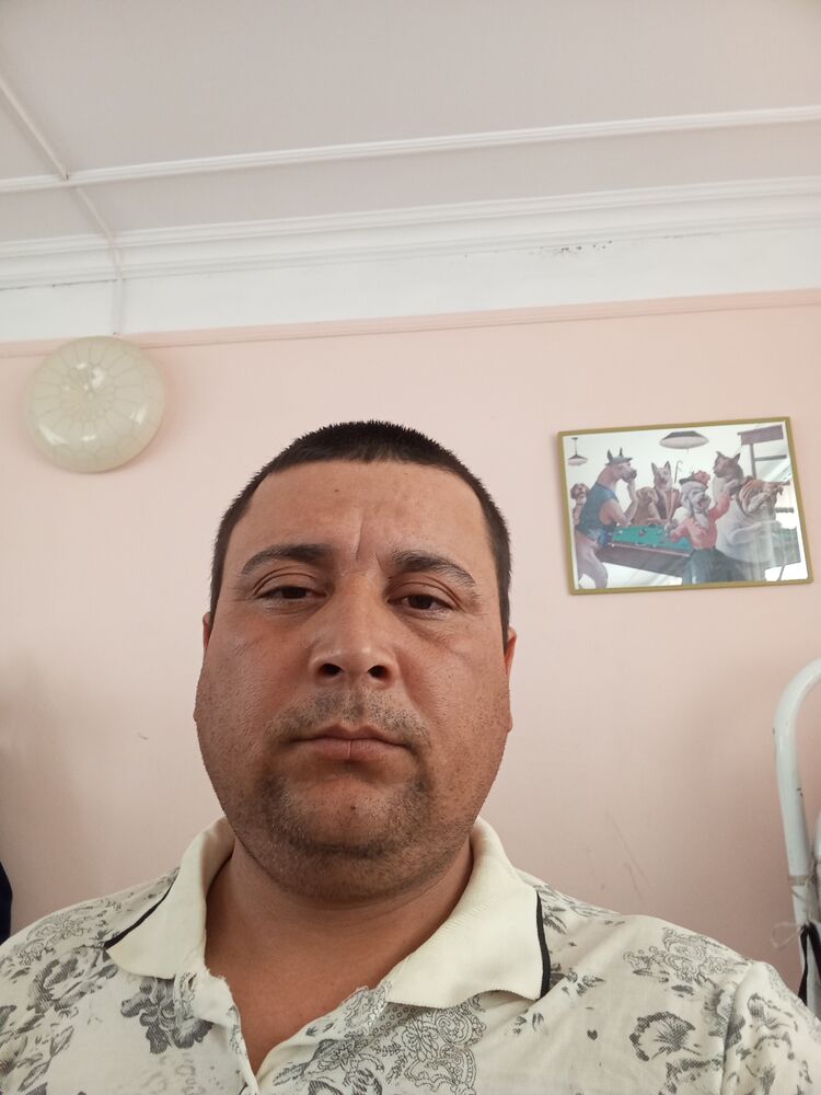 42164153  Shavkatjon, 37 ,    