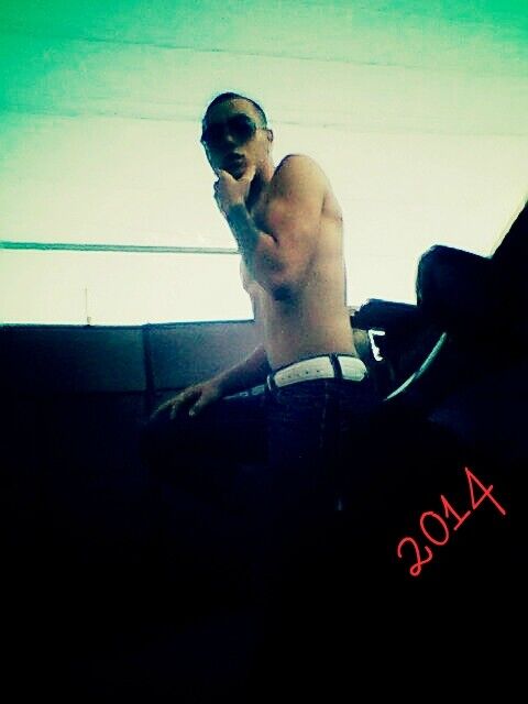 4176473  Max, 32 ,    