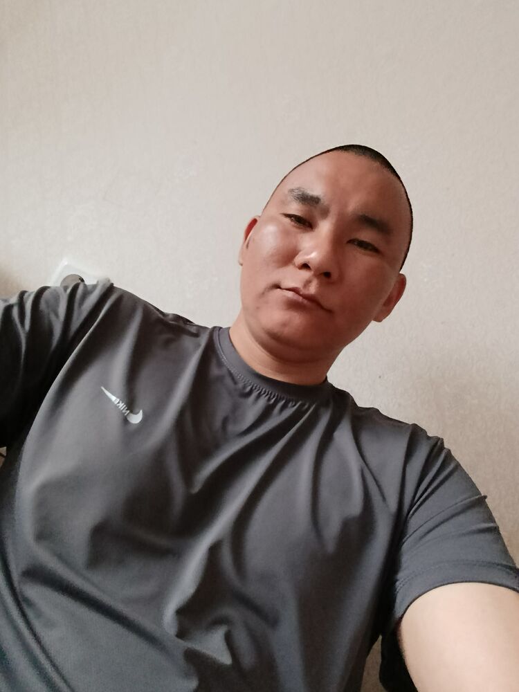  ,   Gosha, 35 ,   ,   , c , 