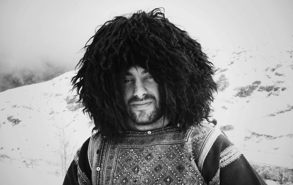  ,   Levan, 37 ,   