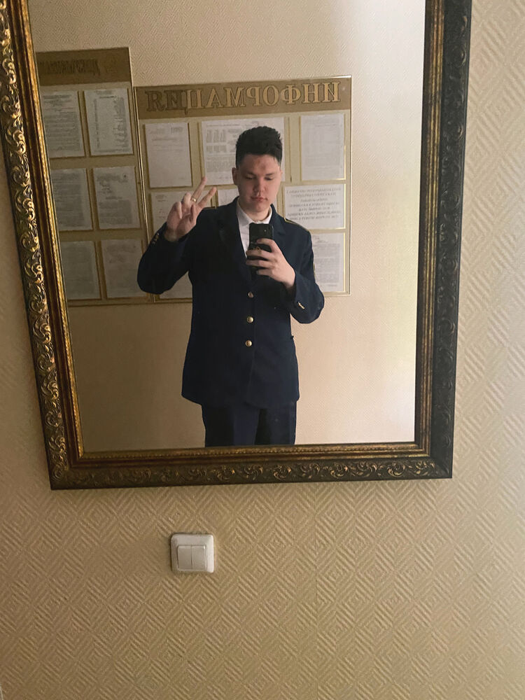 48761813  , 21 ,    