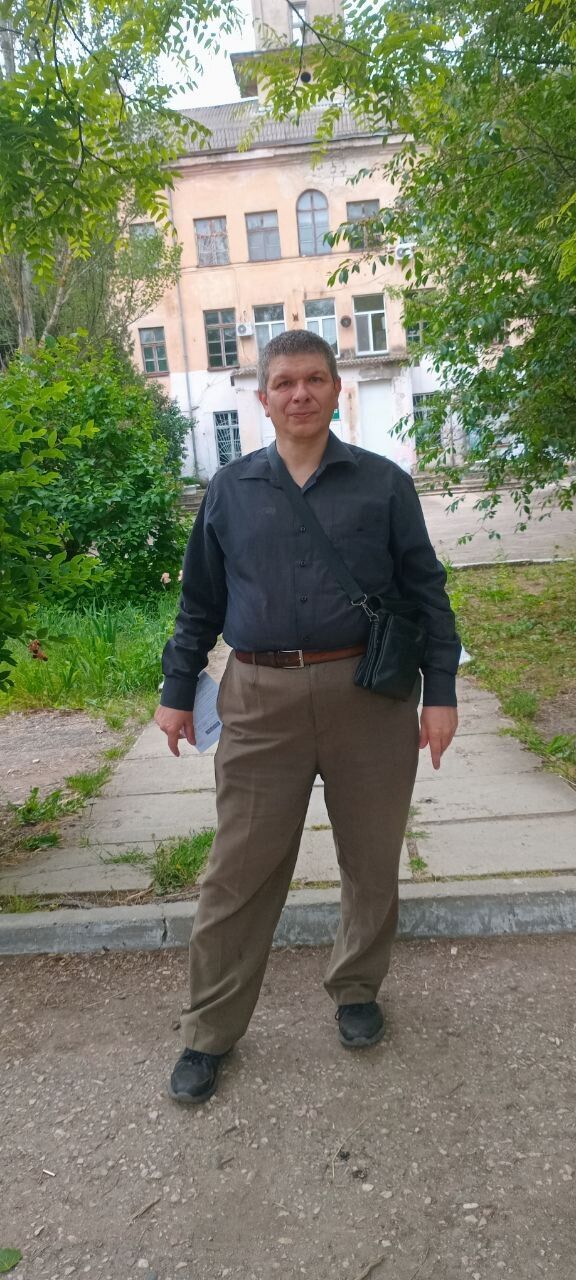  ,   Victor, 51 ,   ,   