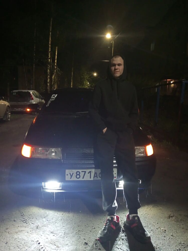  48899353  , 23 ,     