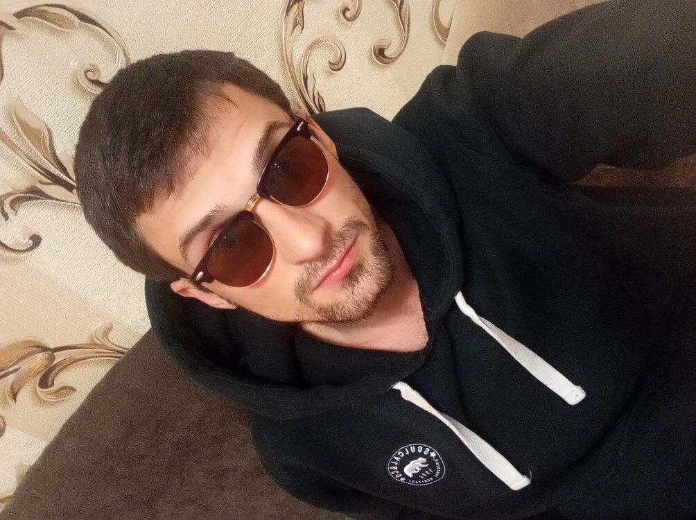  ,   Kendric, 33 ,   ,   