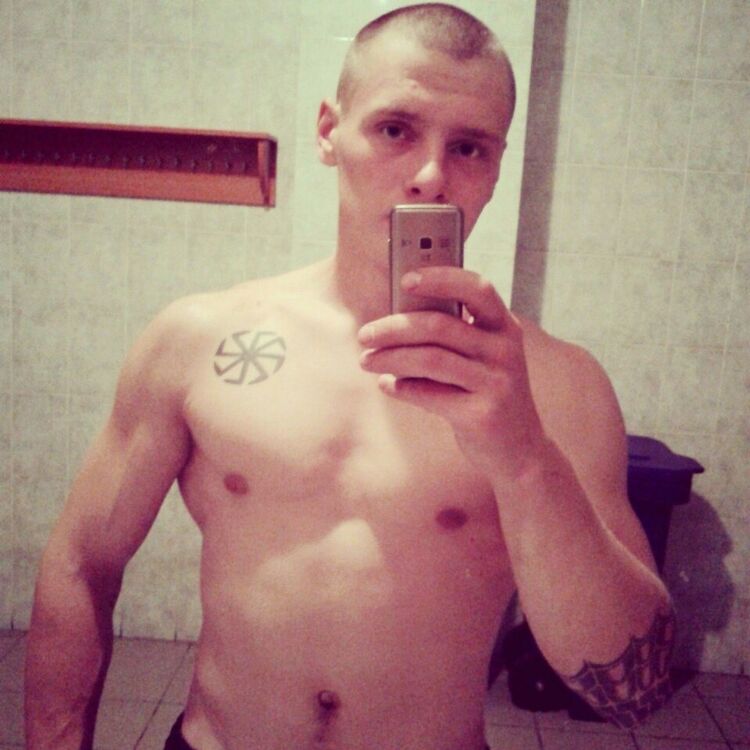  5818233  , 34 ,    