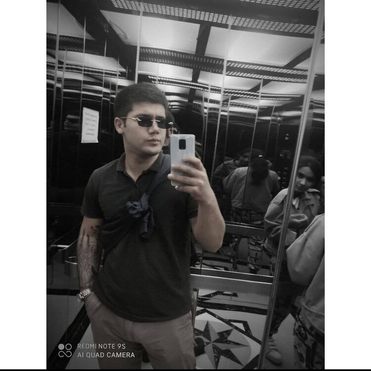  27040163  Arsen, 29 ,    