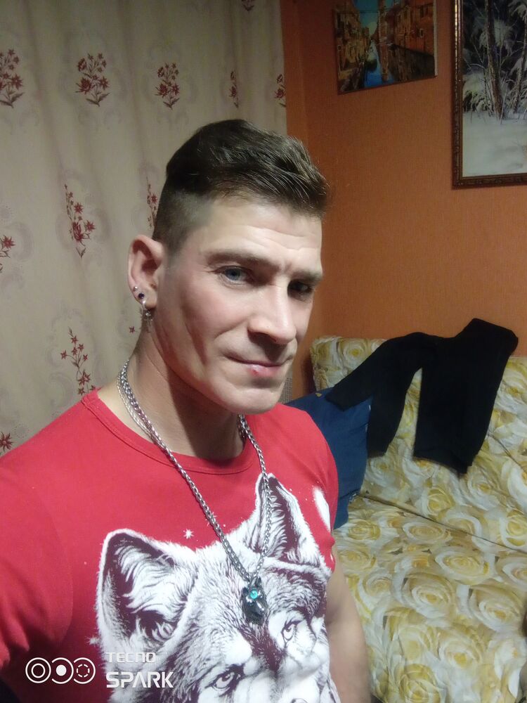 ,   Lublee, 37 ,   ,   
