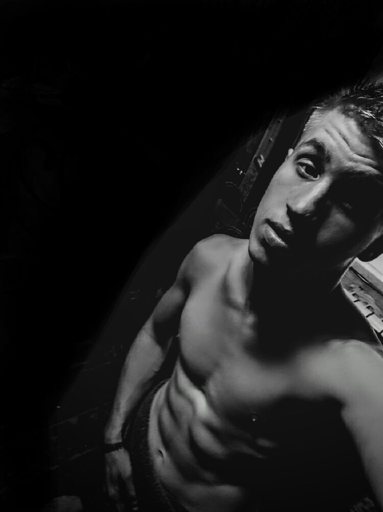  27545513  Andrey, 27 ,    