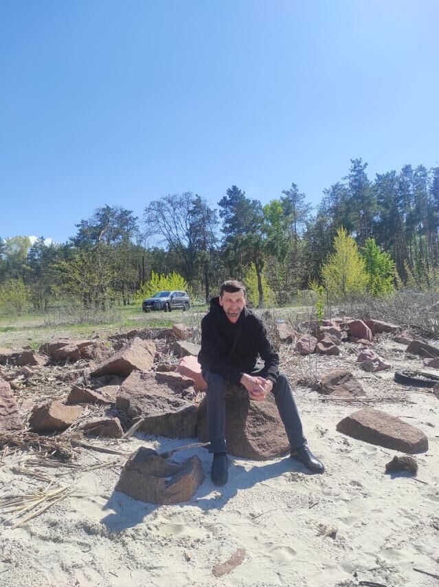  49132623  Sergiy, 61 ,    
