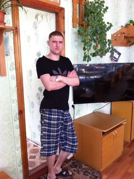  8159843  Roman, 35 ,    