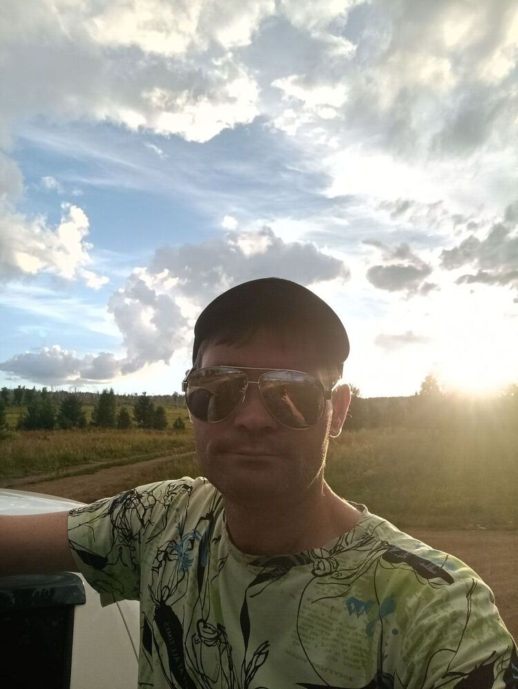  49877933  Greh voploti, 37 ,    