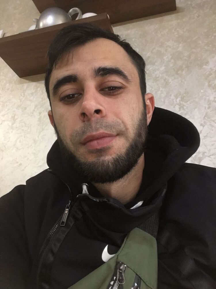  44657773  Kamil, 30 ,    