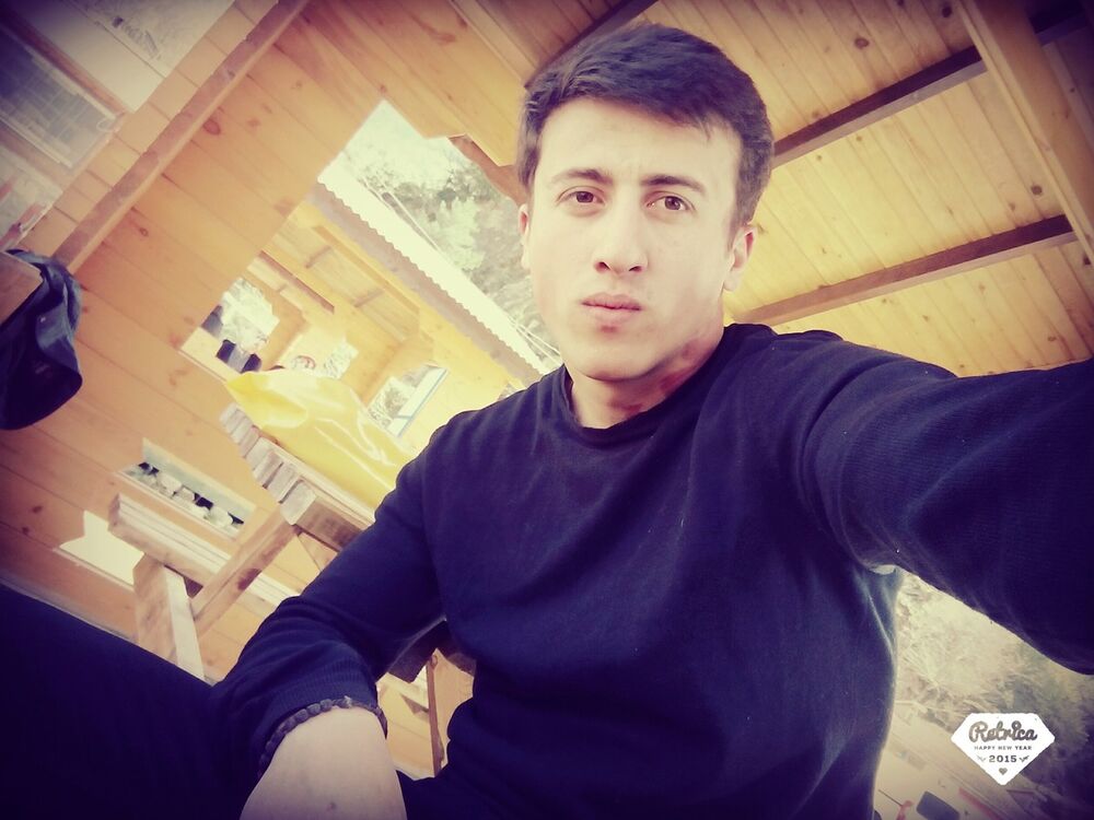  9548783  Edi, 29 ,    