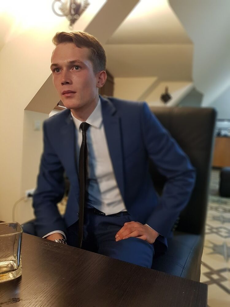  ,   Dmitry, 27 ,  