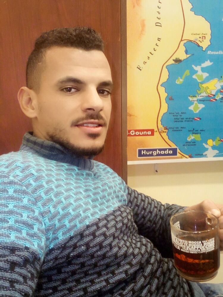  ,   Omar, 34 ,   ,   , c 