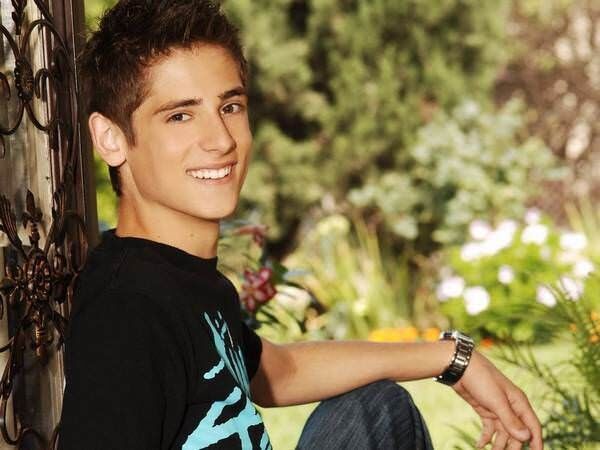  13974273  Alexseev, 24 ,    