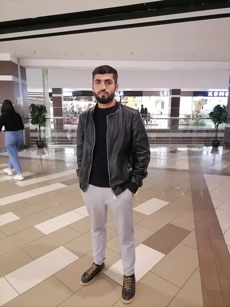  35961963  Umed, 28 ,    