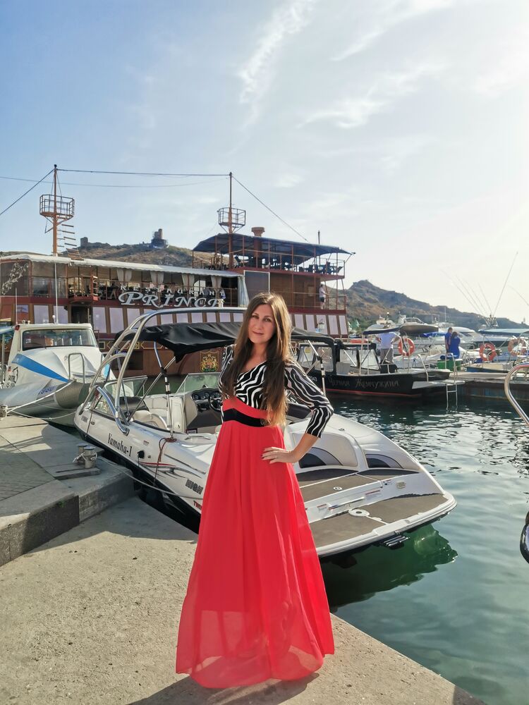  33866313  Kamila, 40 ,    