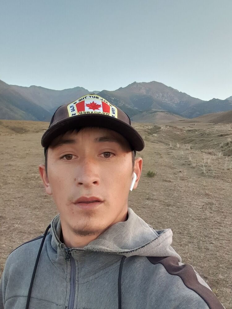  ,   Tilek, 33 ,   ,   , c 