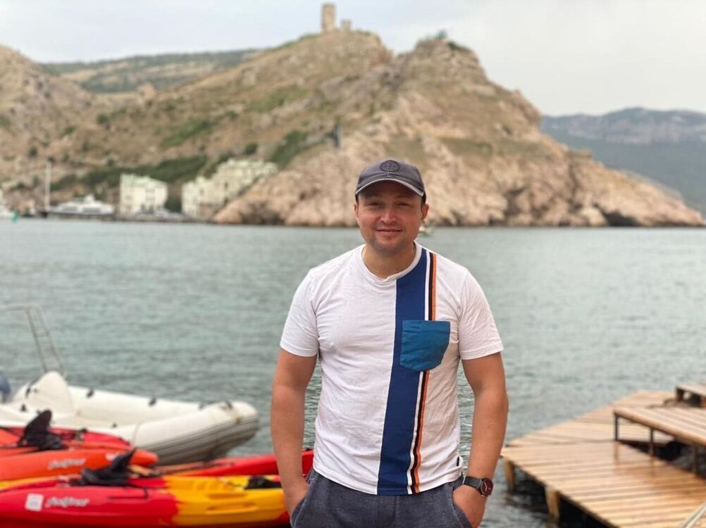  ,   Evgeny, 46 ,   ,   , c 