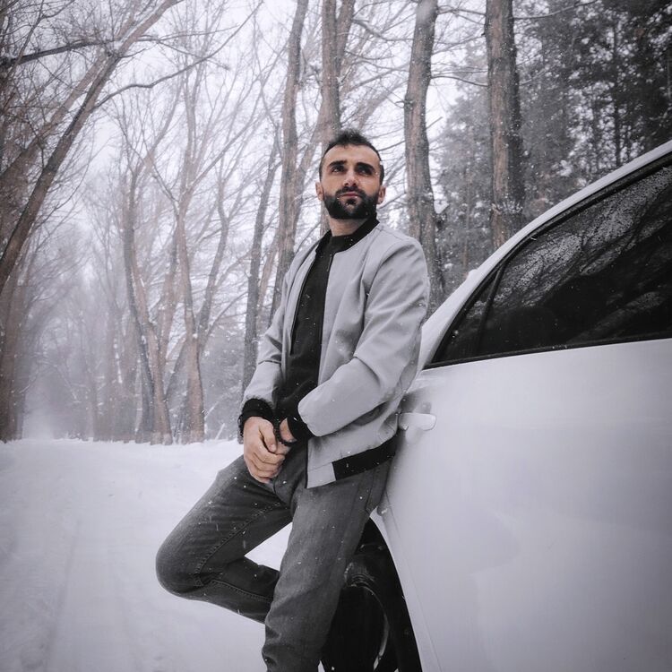  41100873  Vardan, 25 ,    