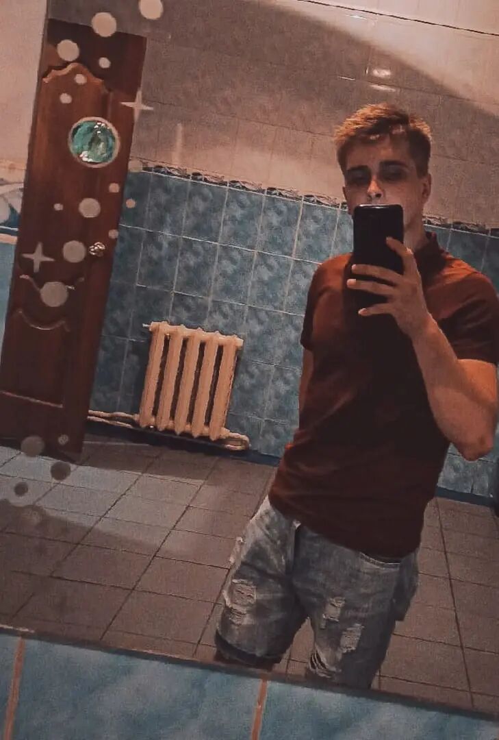  41916943  Artyom, 25 ,    