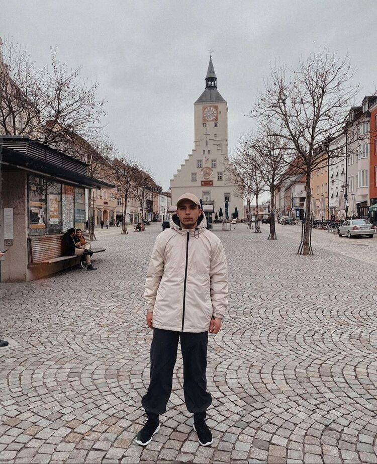  ,   Giorgi, 32 ,   ,   