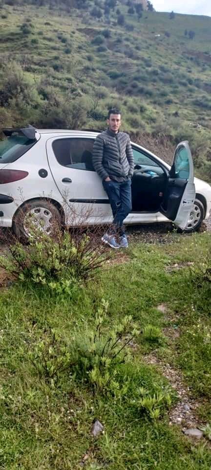  27271893  Younes, 34 ,    