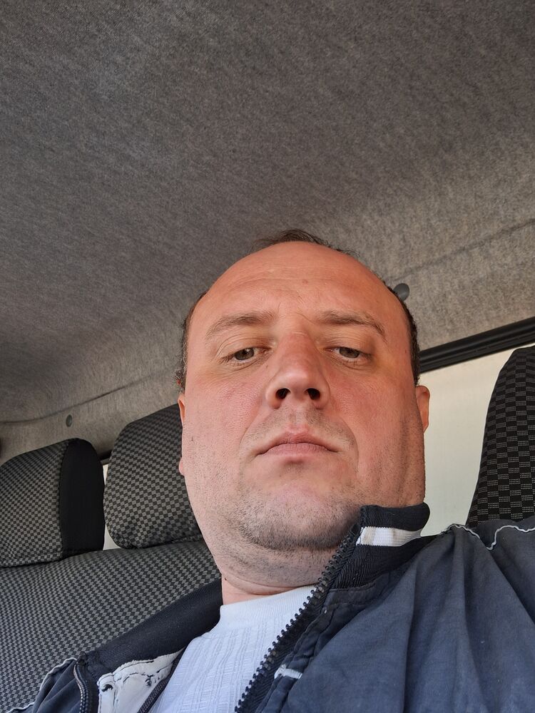  42848233  , 40 ,    