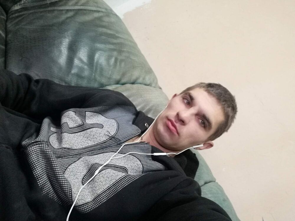  39618583  Kozhanov, 32 ,    