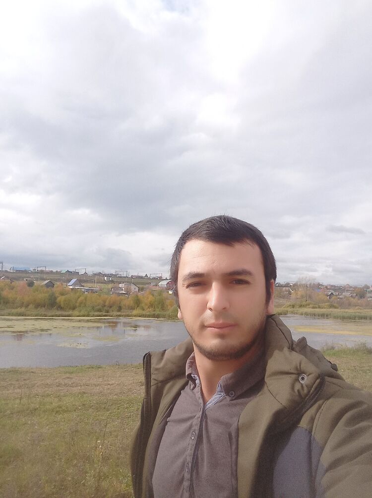  38503913  Zhuraev, 32 ,    