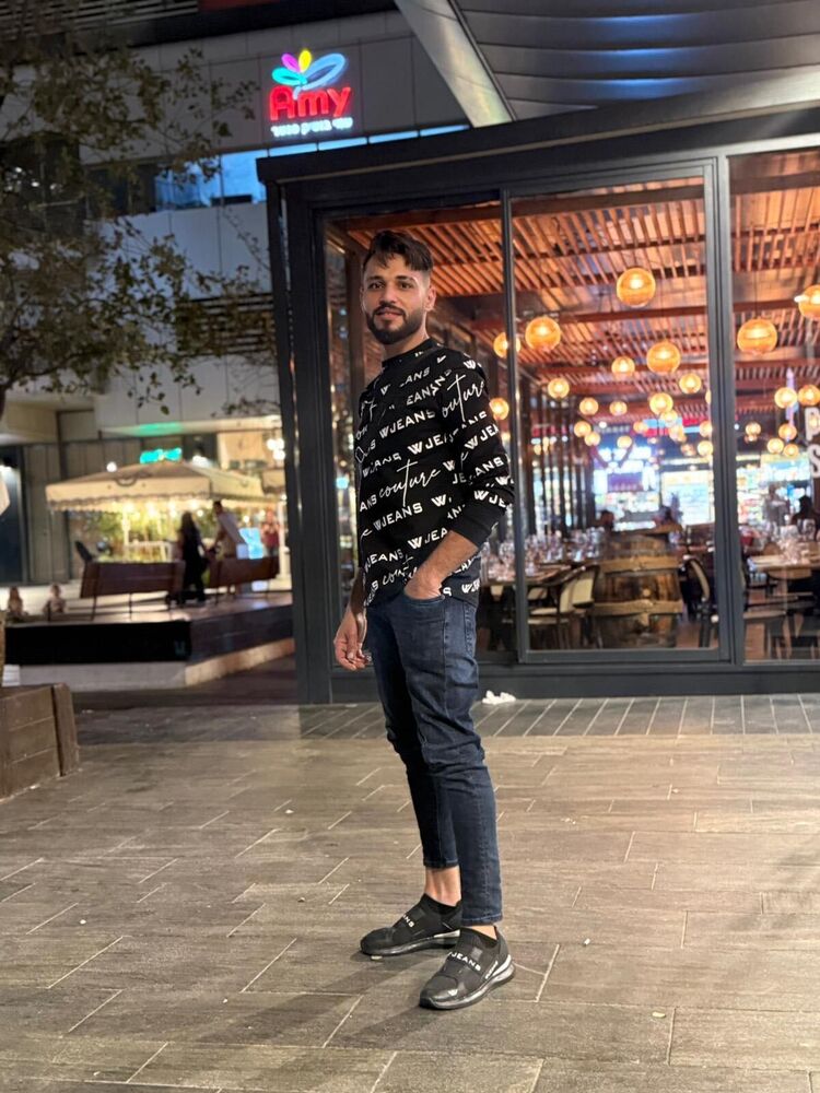 ���� 54954973 ������� Mutaz, 30 ���, ���� ���������� � King George