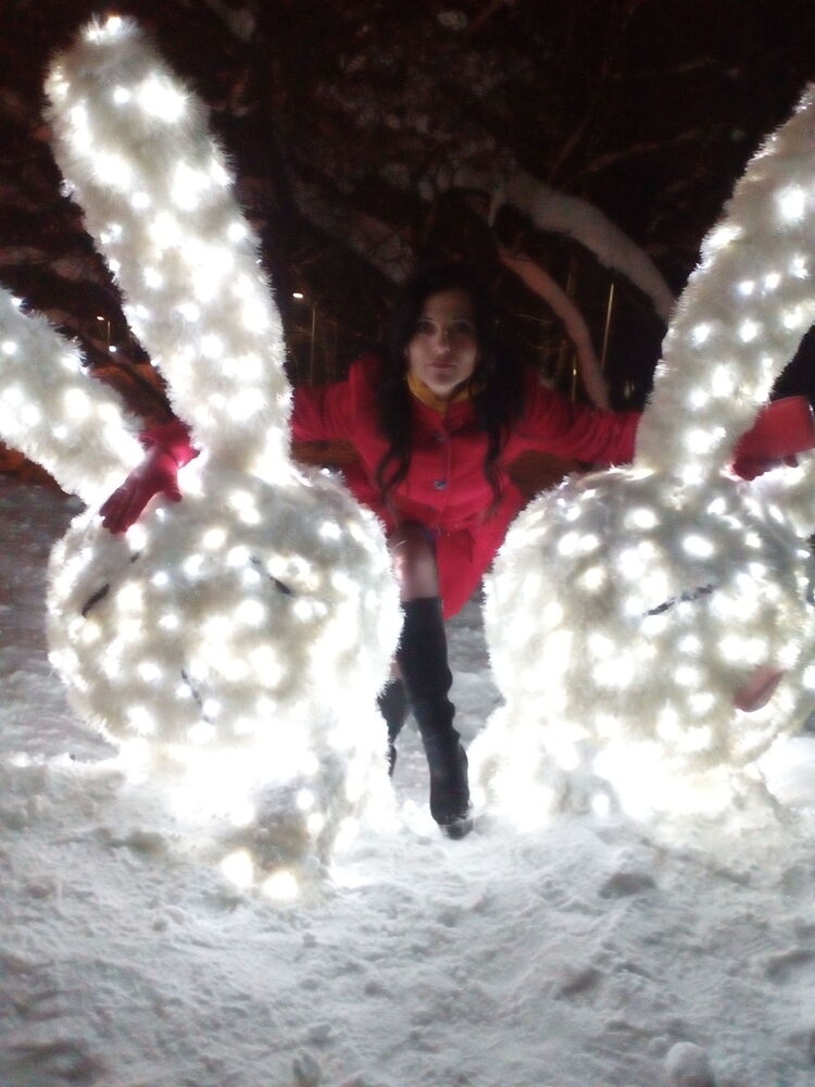  ,   Elena, 47 ,   