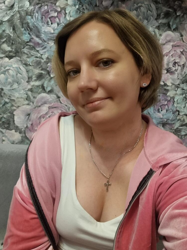  52667243  , 35 ,    