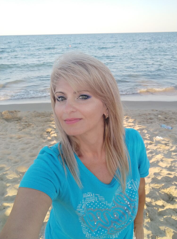  37897193  Yulia, 50 ,    
