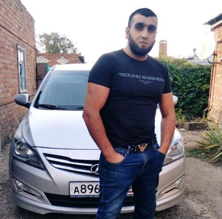  ,   Roland, 36 ,   ,   