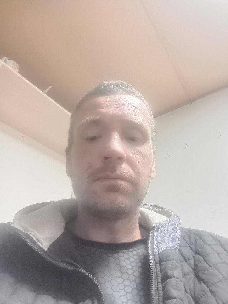  51117763  Alexander, 38 ,    --