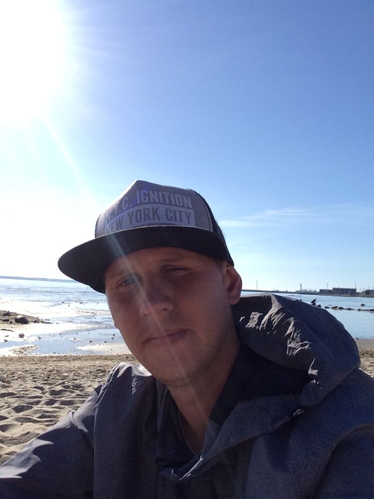  ,   Viktor, 34 ,   ,   , c 