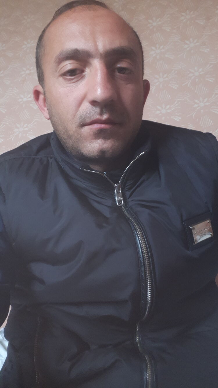  52597903  , 42 ,    