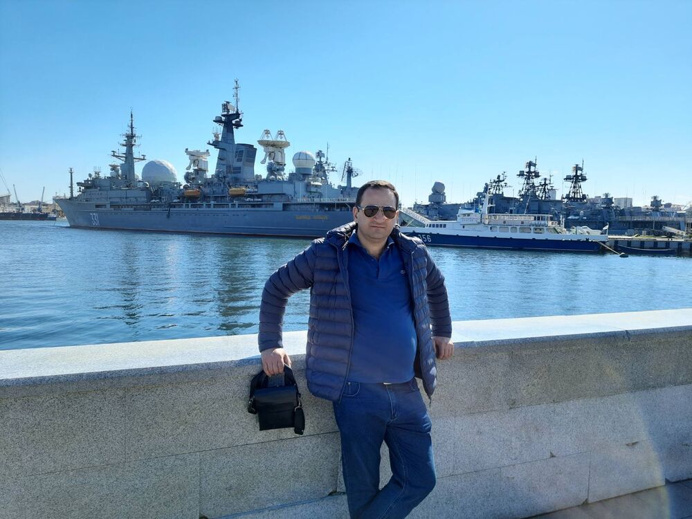 ,   Edmon, 47 ,   ,   